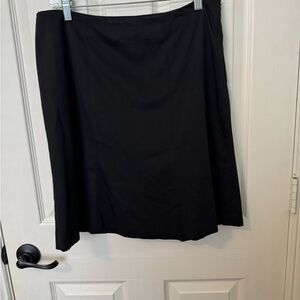Jones New York Elegant Black A-Line Skirt
